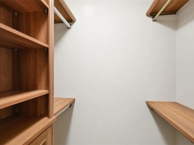 435 Stonebridge Dr — Photo 22