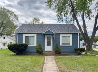 901 Kingsley Dr, Machesney Park, IL 61115