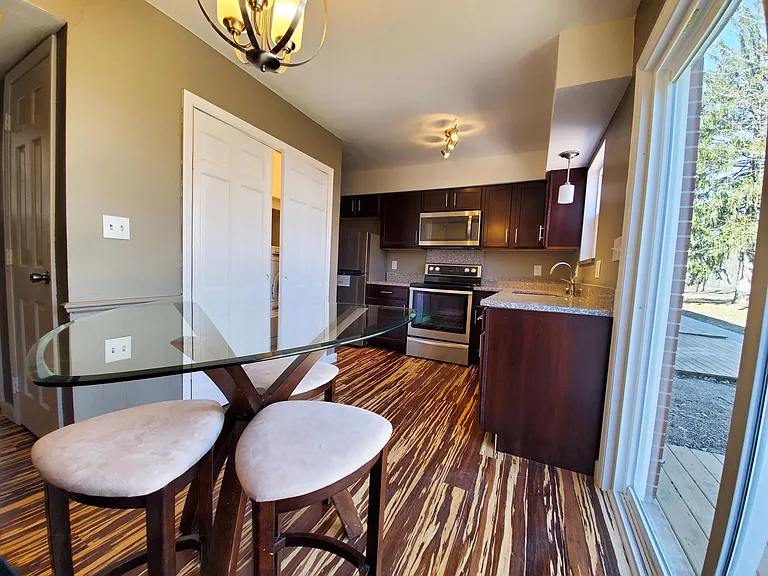 690 Village Place South Dr — Photo 2