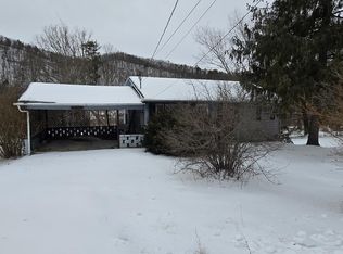 986 Pleasant Valley Rd, White Sulphur Springs, WV 24986