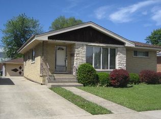 7138 W Wright Ter, Niles, IL 60714