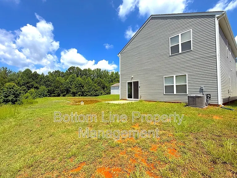 9016 Stoney Waters Ct — Photo 22