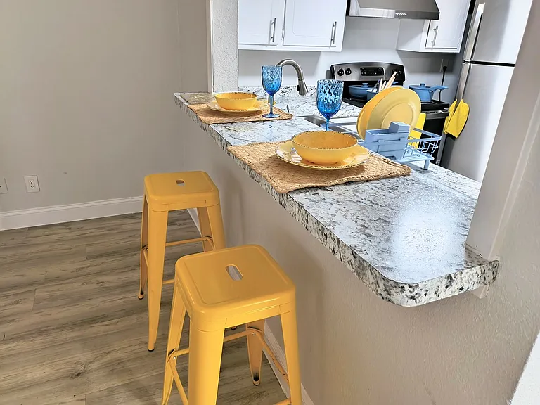 Sun Ridge Apartments — Photo 9