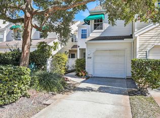 209 Spindrift Ln, Neptune Beach, FL 32266