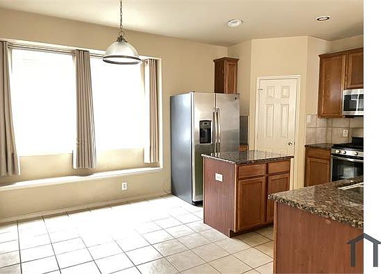 4th image of 11877 Yoakum Dr