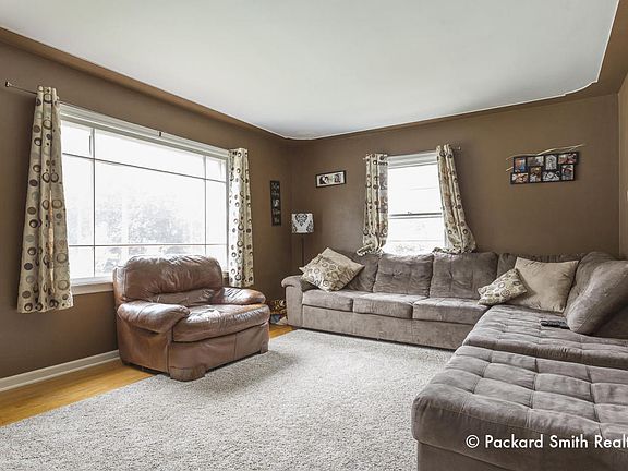 5th image of 1066 Cricklewood St SW