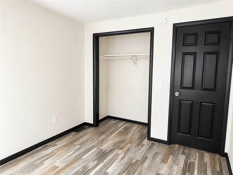 35 Weld St #A — Photo 12