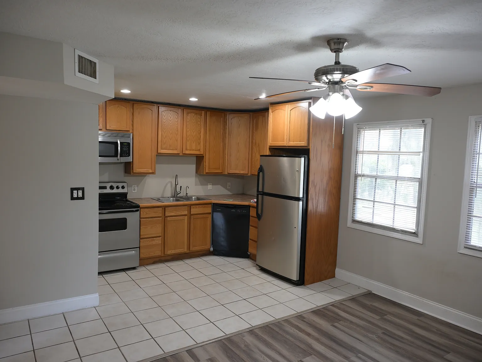 3569 Khayyam Avenue - Unit 18 — Photo 2