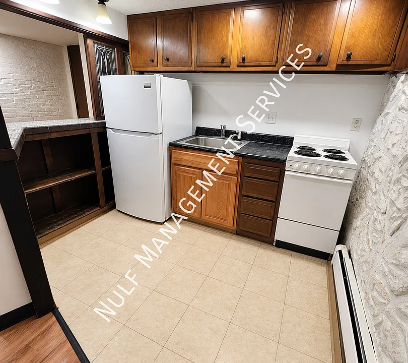 833 Mifflin Ave #1A
