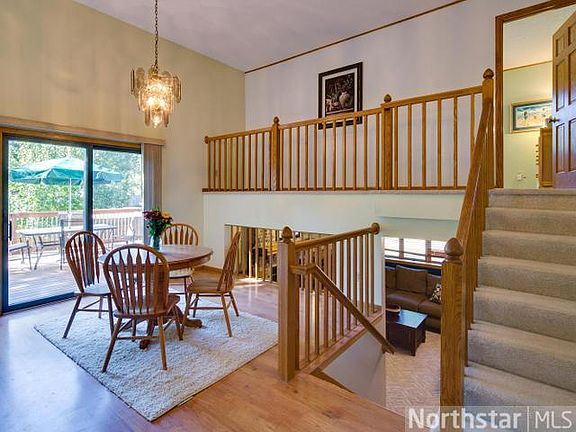 4th image of 9704 Yalta St NE