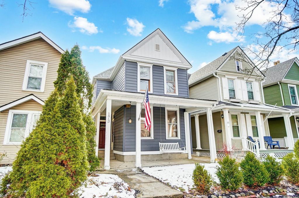 Real estate listing image