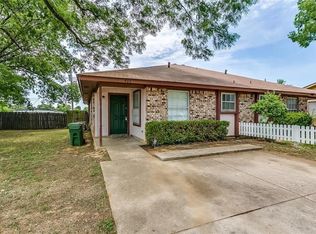 408 Claire Ct, Arlington, TX 76012