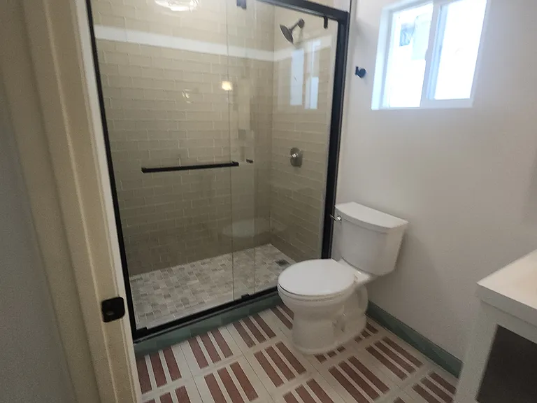 1111 S Rimpau Blvd — Photo 14