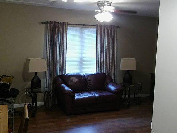 3rd image of 37312 Southview Ave