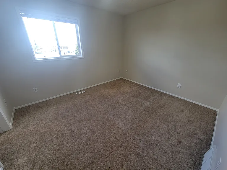 8006 15a Ave NW — Photo 8