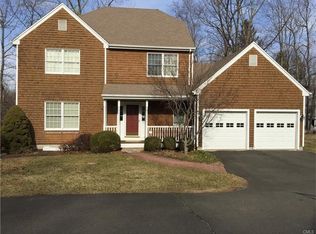 7 New St, Ridgefield, CT 06877