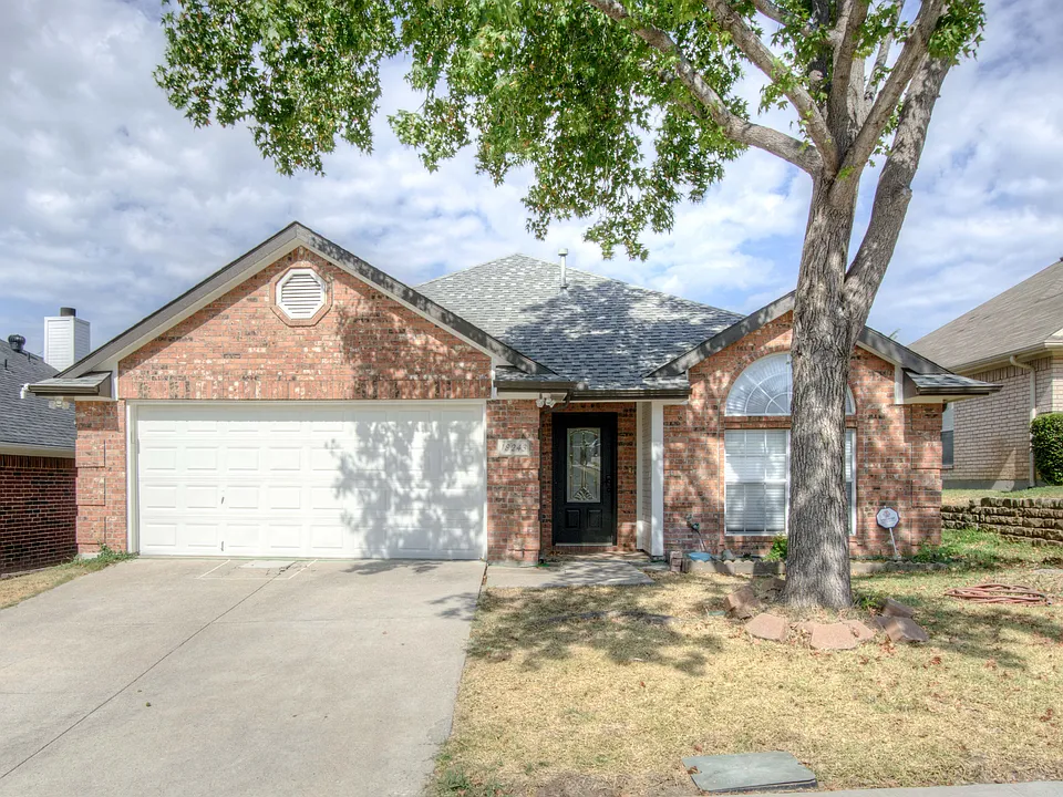 18243 Justice Ln