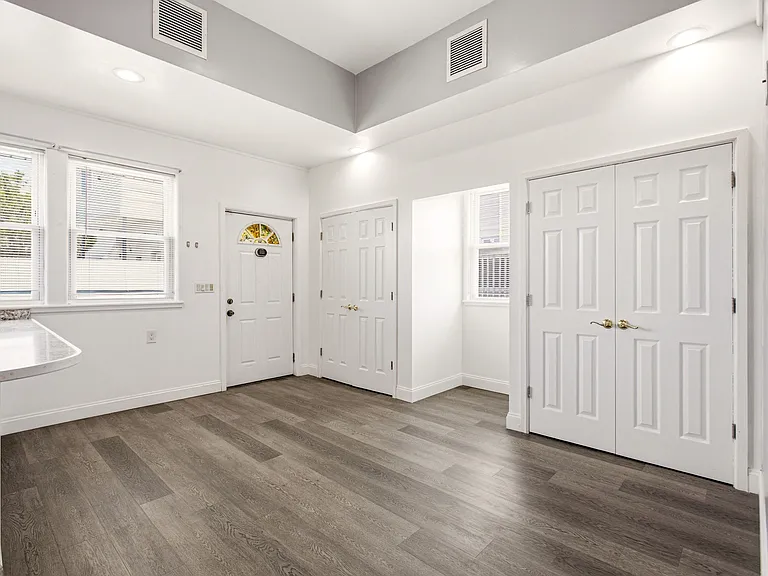 501 Niles St #1 — Photo 8