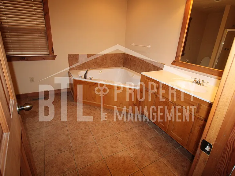 574 Baldknobber Dr #50 — Photo 21