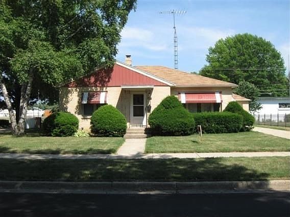 2nd image of 632 N Ringold St