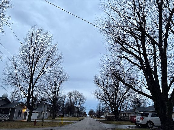 5th image of 60 Oak Rd