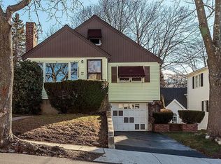 51 Overlook Rd, Arlington, MA 02474