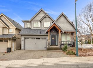 1424 Duchess St, Coquitlam, BC V3E 0G3