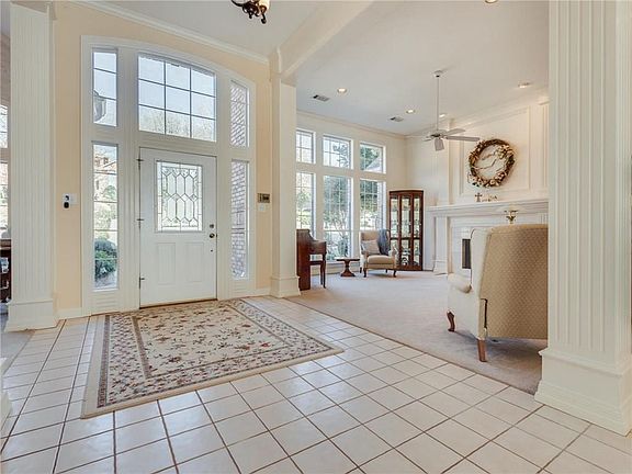 4th image of 1311 Shores Cir