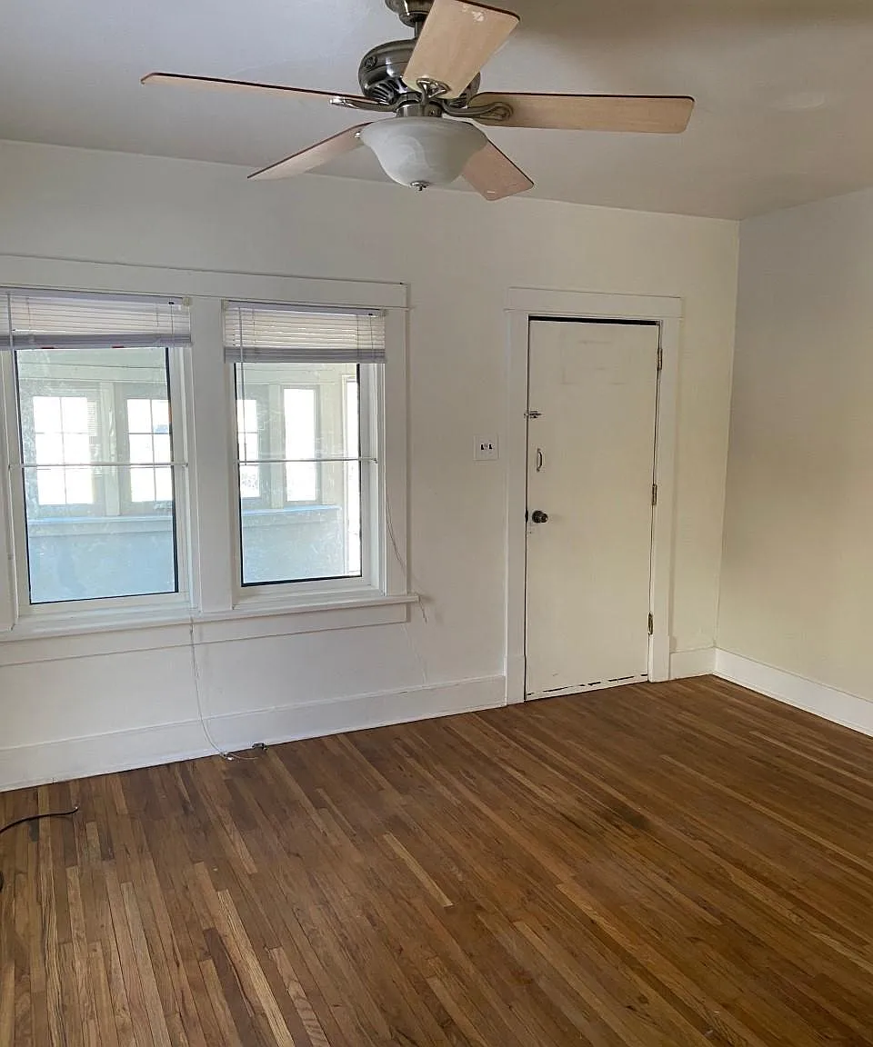 3 bed, 1200 sqft, $1,600 — Photo 4