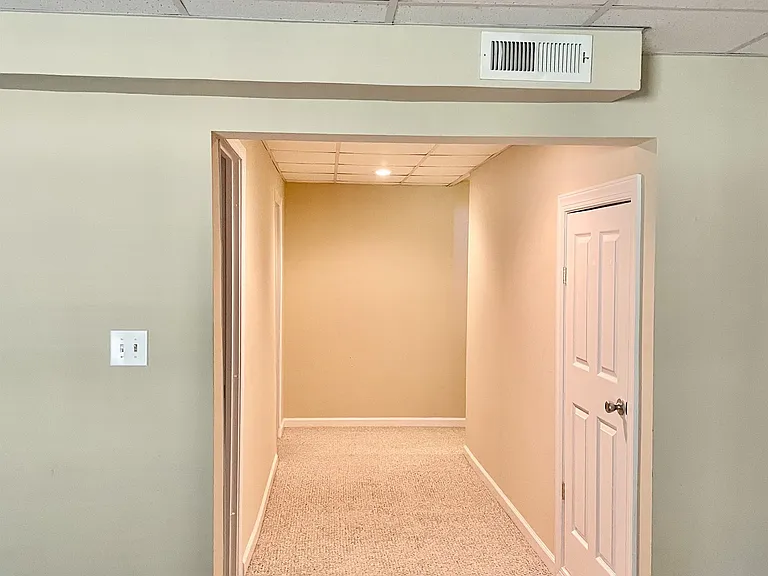 194 Mulberry Cir #1 — Photo 18