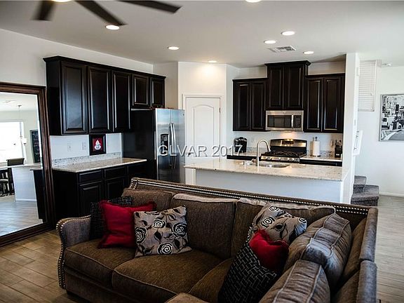 5th image of 868 Cool Aquamarine St