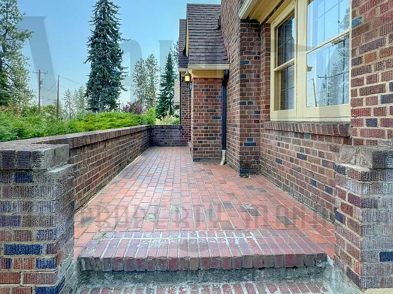 3321 N Columbia Cir — Photo 3