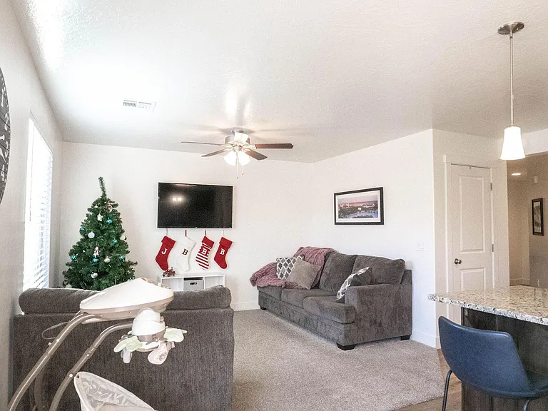 3856 E Transam Ln — Photo 9