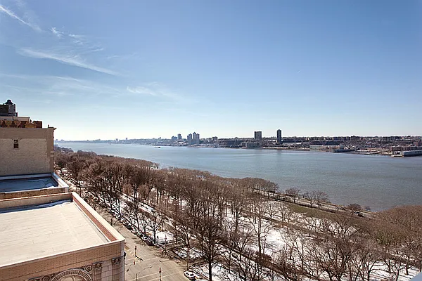 Sold by Brown Harris Stevens | media 23