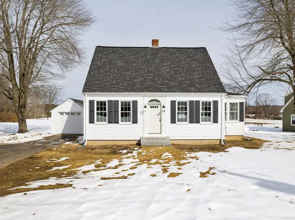 72 College Road, Stratham, NH 03885