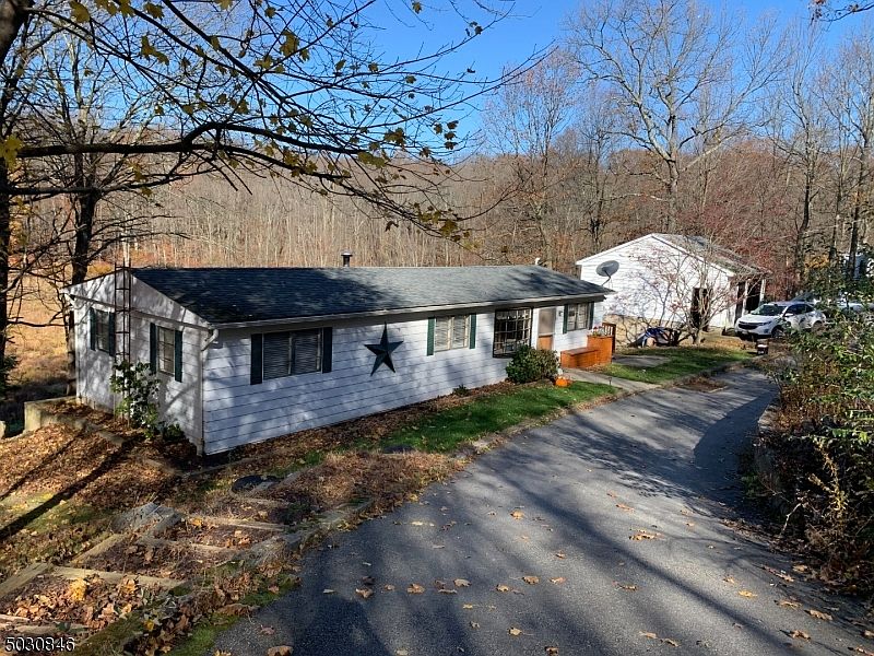 1st image of 29 Shore Dr