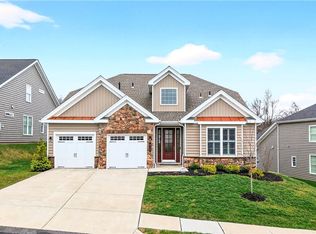 415 Freedom Dr, Gibsonia, PA 15044