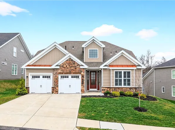 415 Freedom Dr, Gibsonia, PA 15044