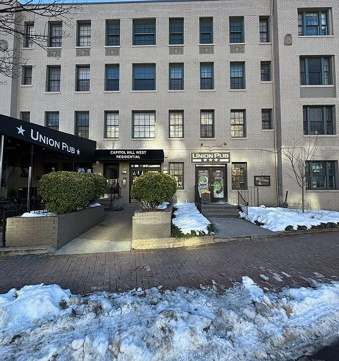 201 Massachusetts Ave NE #301