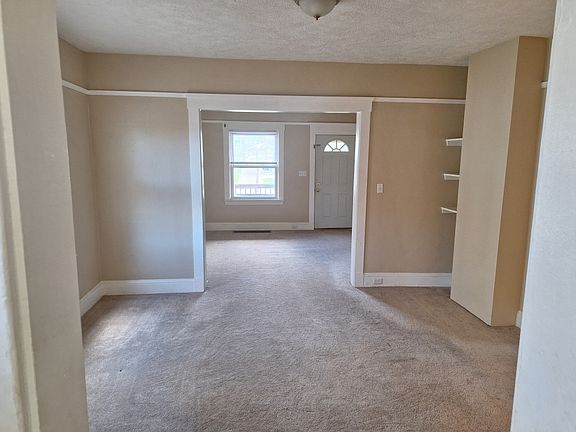 4th image of 3928 Brooklyn Ave #1