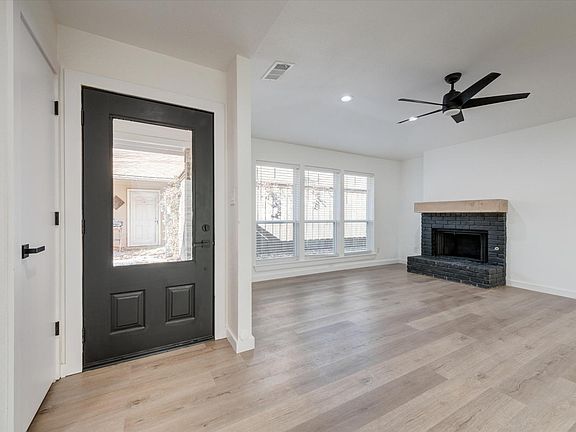 5th image of 3047 Westforest Dr