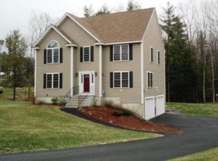 16 Fox Run Rd, Raymond, NH 03077