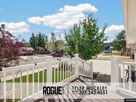 3rd image of 4450 Oriole Ct