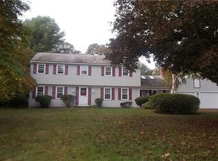 15 Balsam Dr, East Greenwich, RI 02818