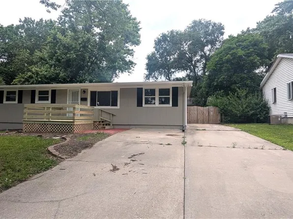 8602 E 91st Ter, Kansas City, MO 64138