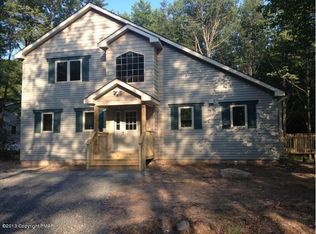 Cresco Dr, Pocono Lake, PA