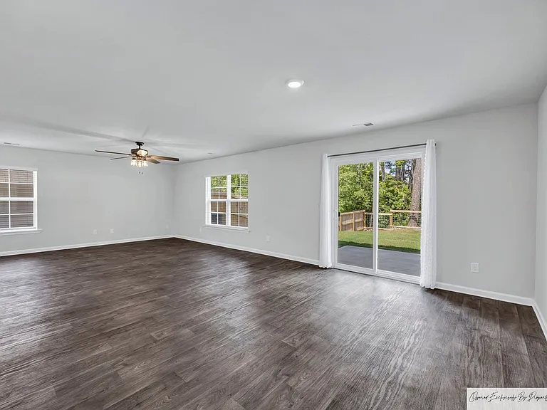 2128 Elmridge Rd — Photo 13