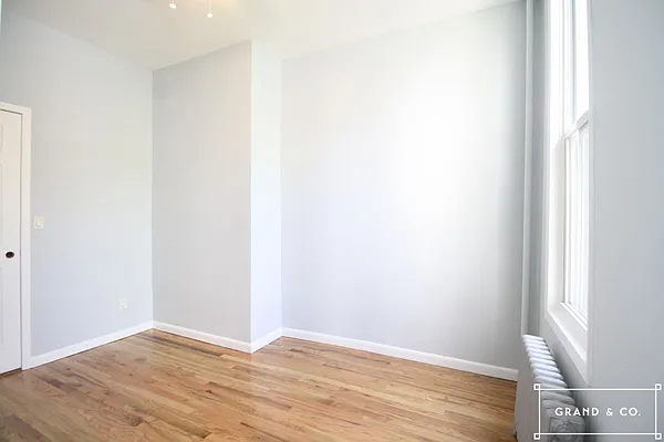 Rented by Grand & Co. | media 16