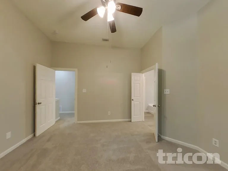 419 Windhurst Dr — Photo 11