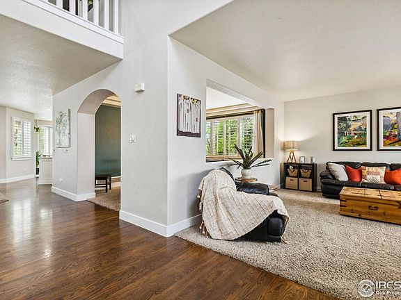 3rd image of 860 Quintana Ln